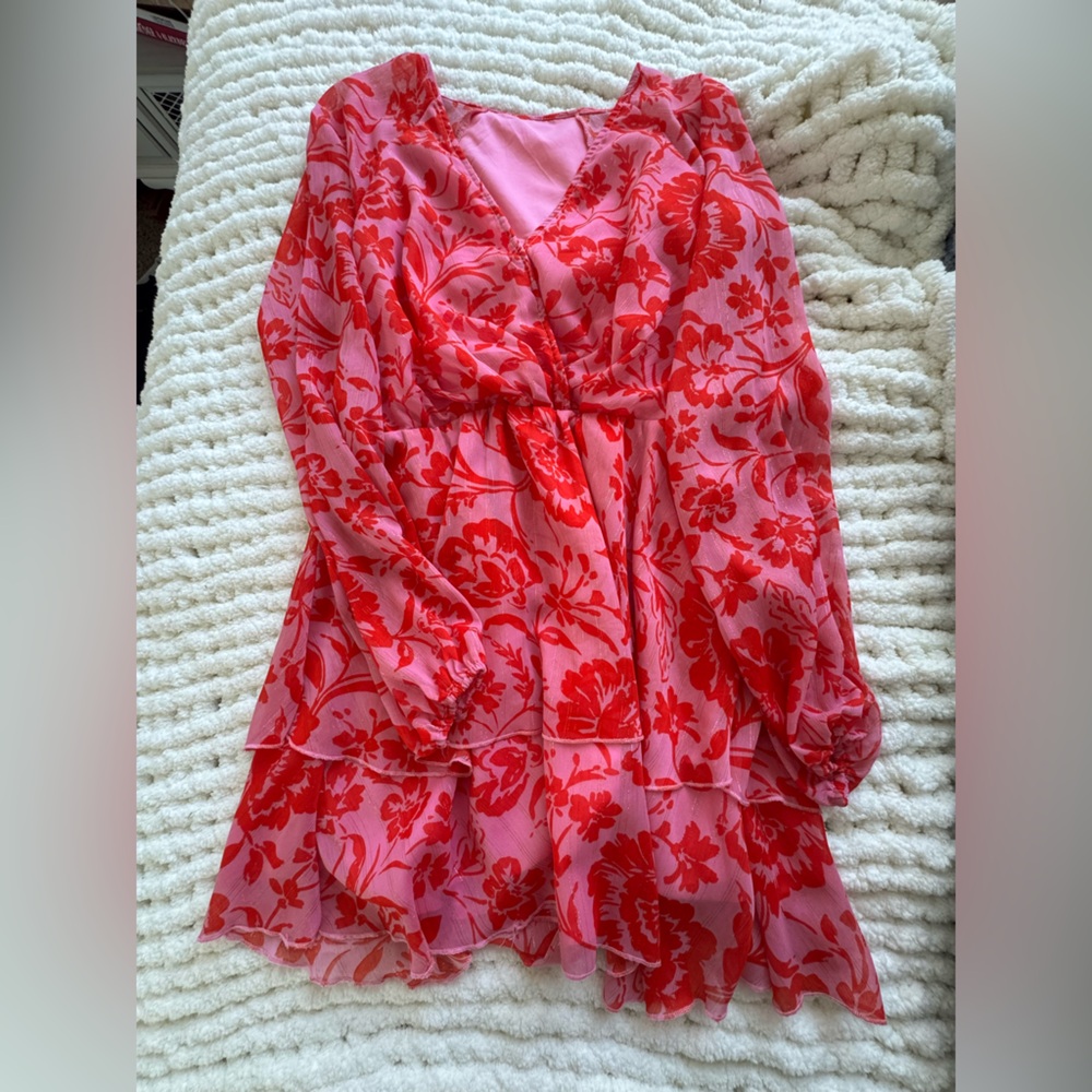 Elegant Red Floral Mini Dress